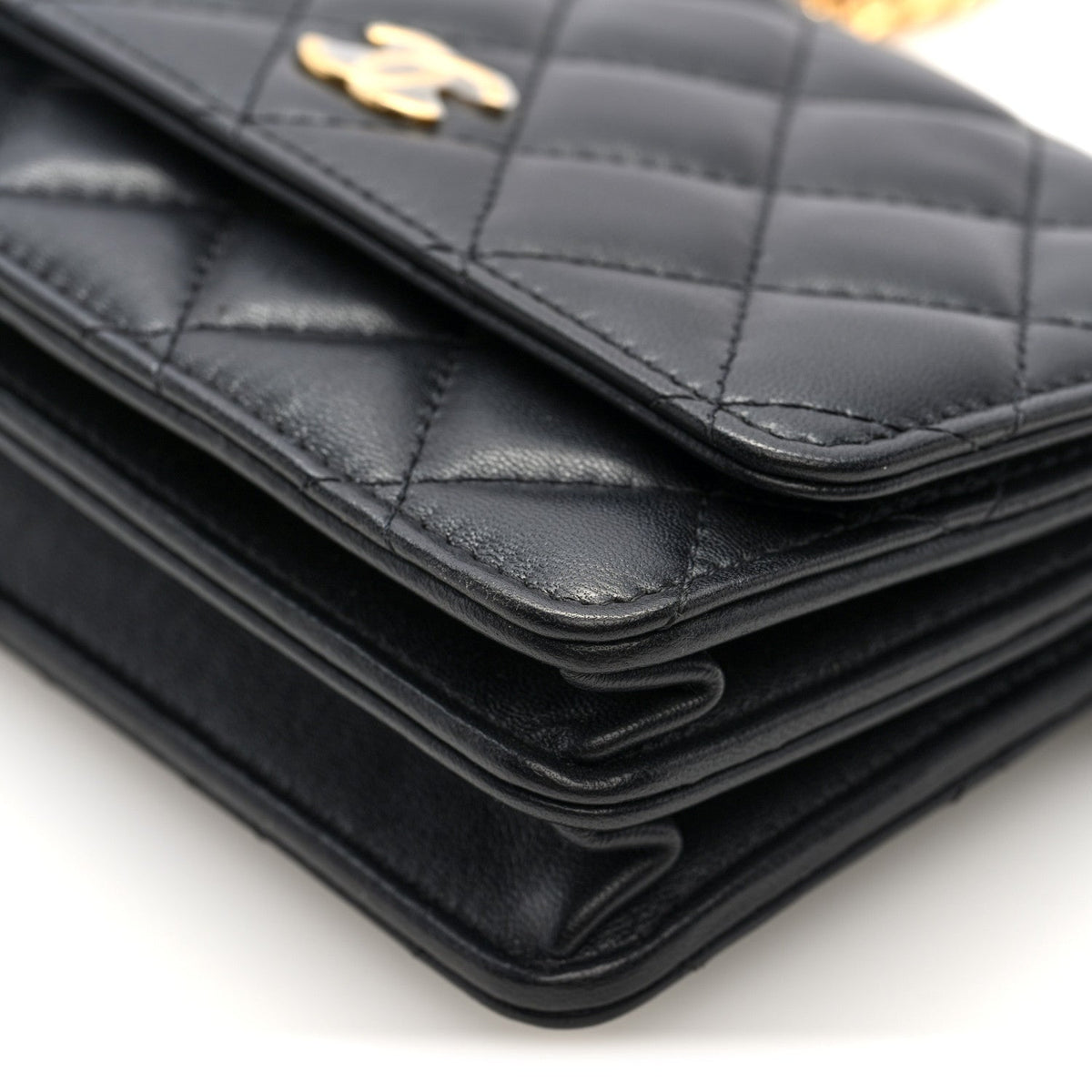 Lambskin Quilted CC Pearl Enamel Clutch on Chain WOC Black