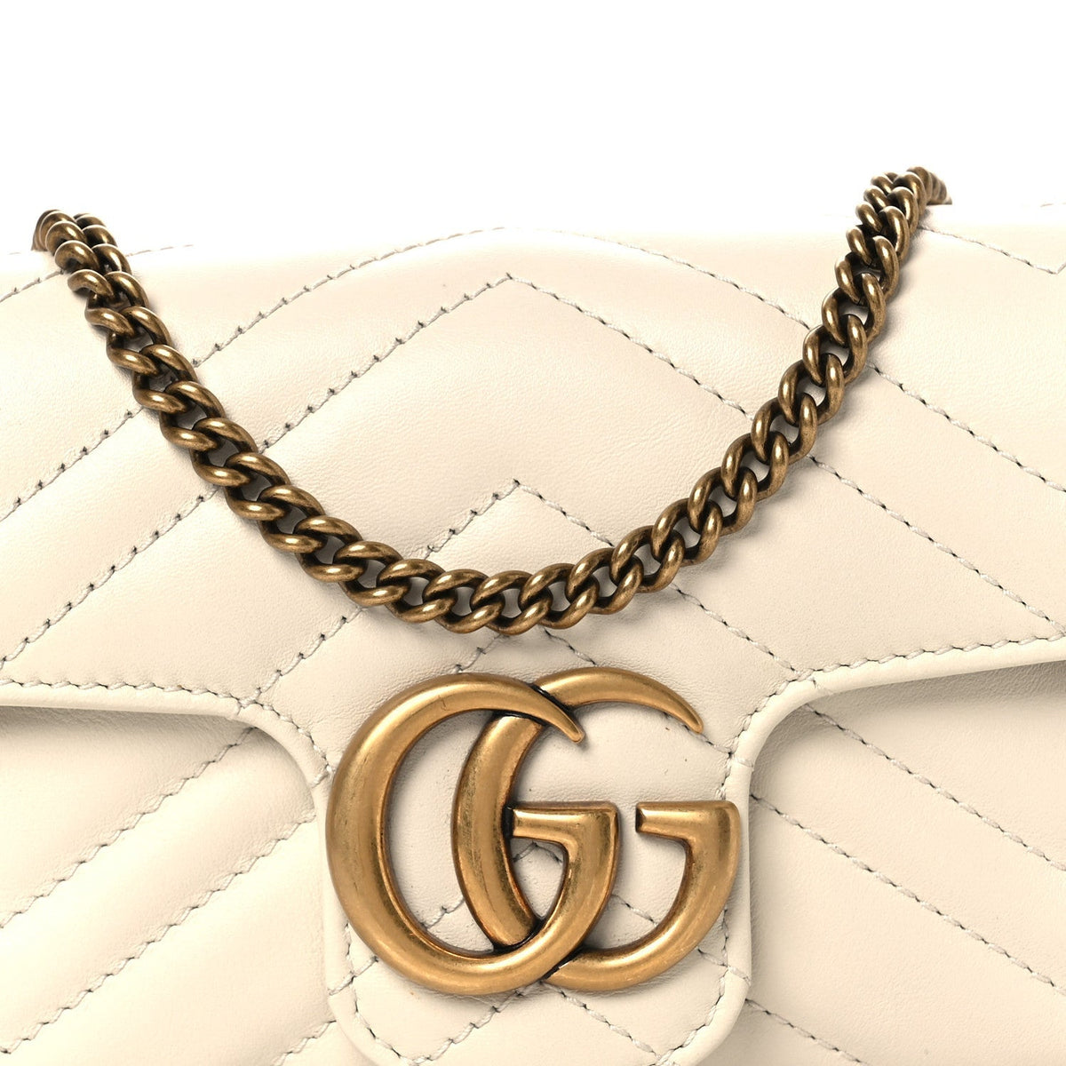 Calfskin Matelasse Super Mini GG Marmont Shoulder Bag White