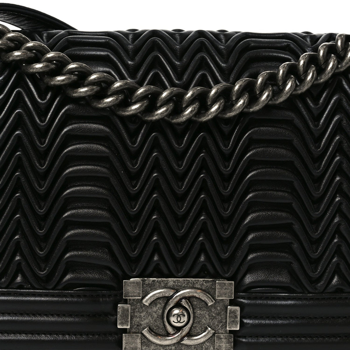 Calfskin Pleated Medium Boy Flap Black