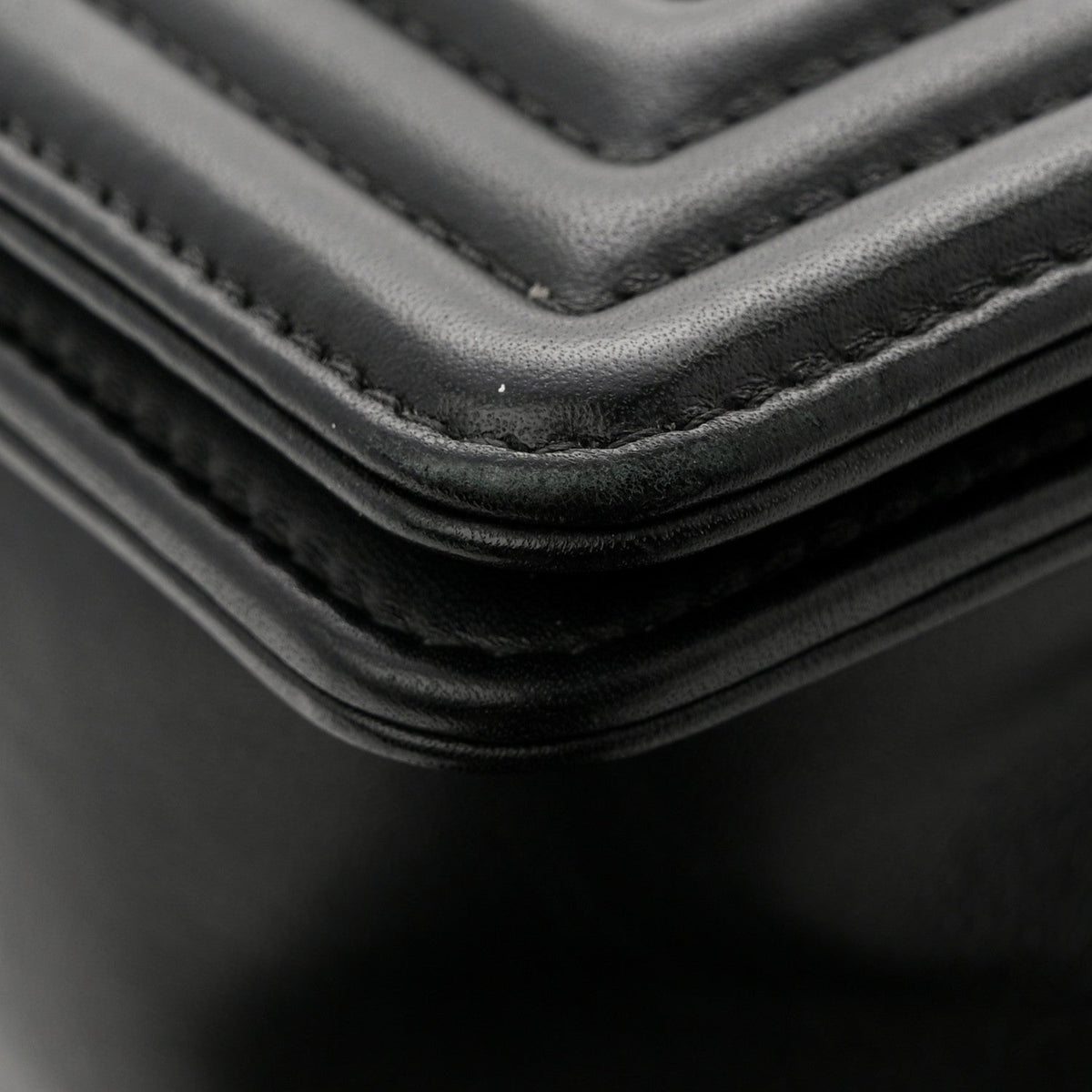 Calfskin Quilted New Medium Boy Flap Black