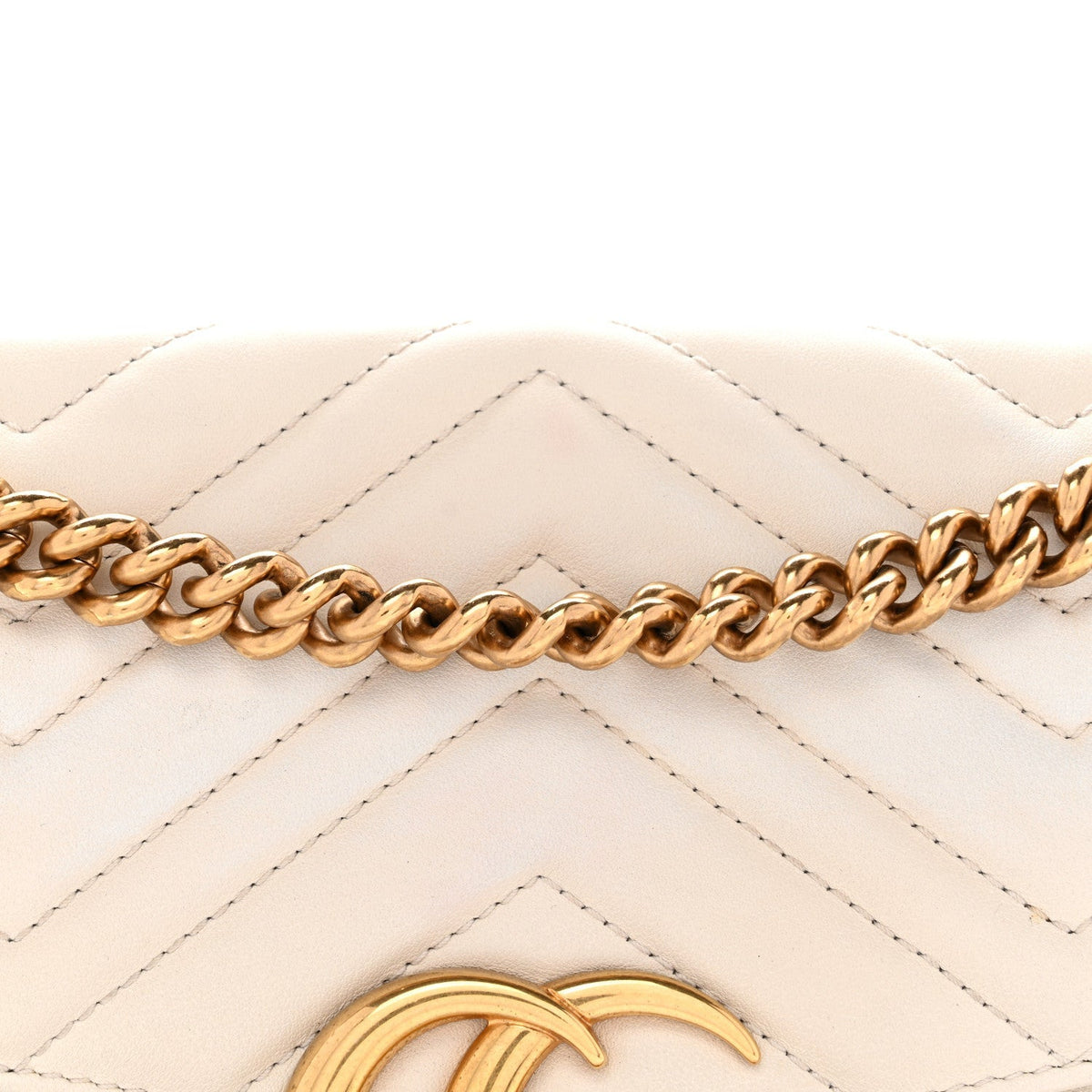 Calfskin Matelasse Small GG Marmont Shoulder Bag White