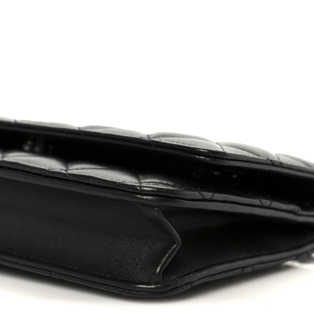 Lambskin Quilted Wallet On Chain WOC So Black