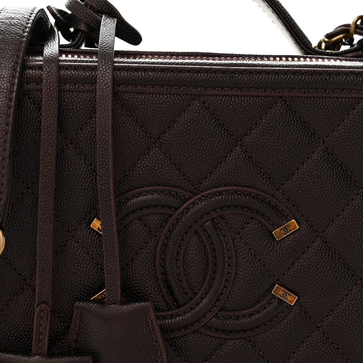 Iridescent Caviar Quilted Medium CC Filigree Vanity Case Burgundy