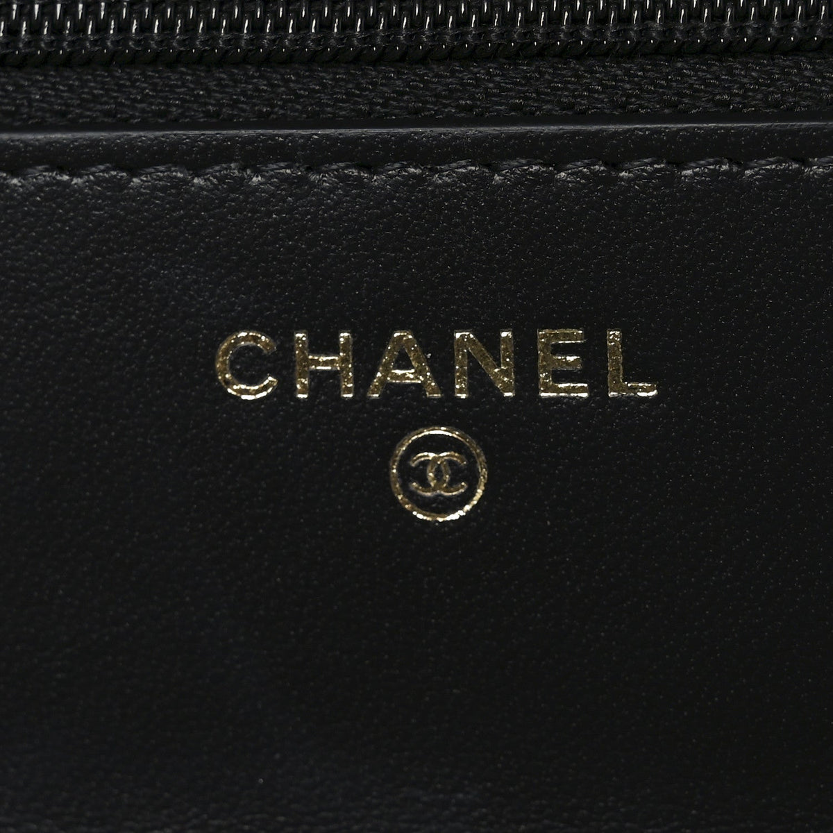 Lambskin Quilted Crystal Handle Wallet On Chain WOC Black