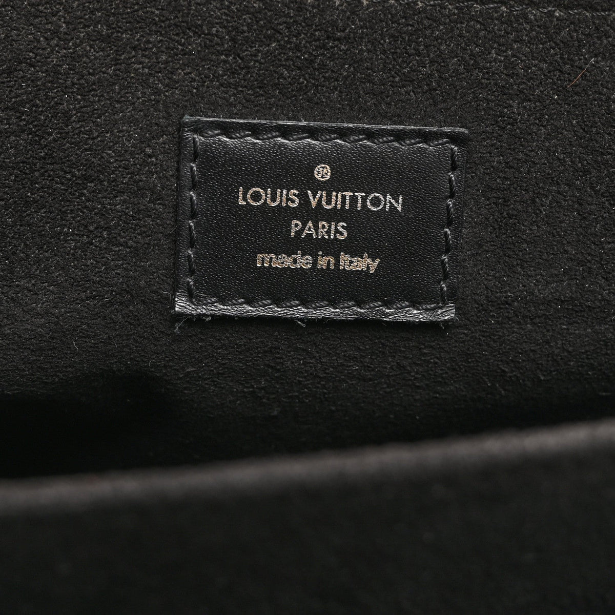 Reverse Monogram Pochette Metis