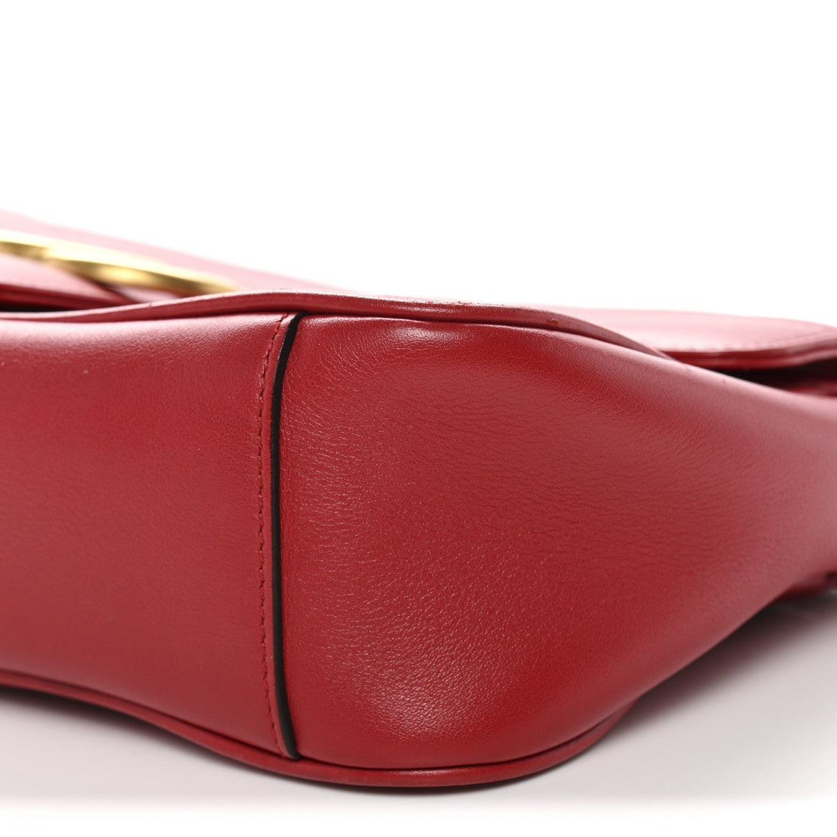 Calfskin Matelasse Small GG Marmont Shoulder Bag Hibiscus Red