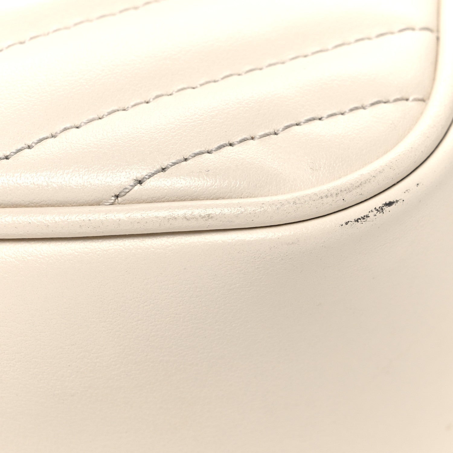 Calfskin Matelasse Small GG Marmont Chain Shoulder Bag White