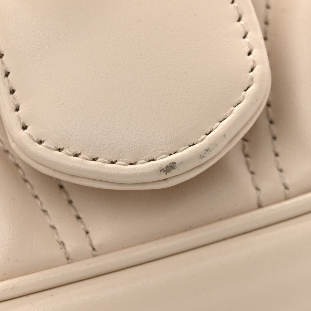 Calfskin Matelasse Mini GG Marmont Shoulder Bag White