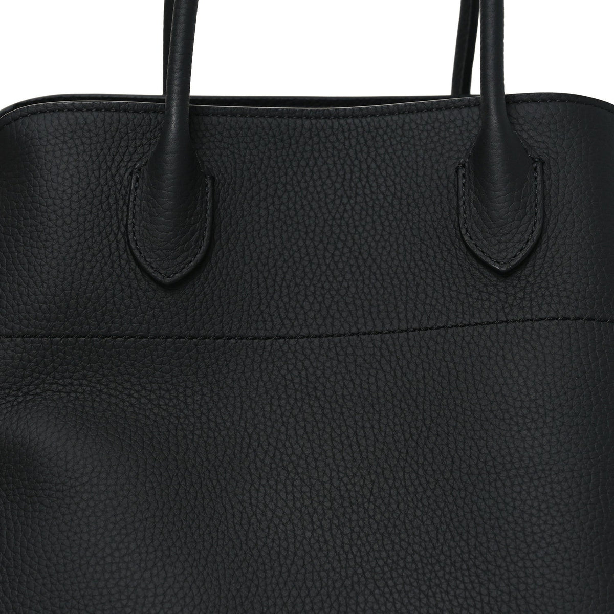 Matte Grained Calfskin Soft Margaux 15 Black