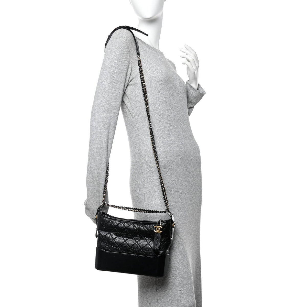 Aged Calfskin Quilted New Medium Gabrielle Hobo Black