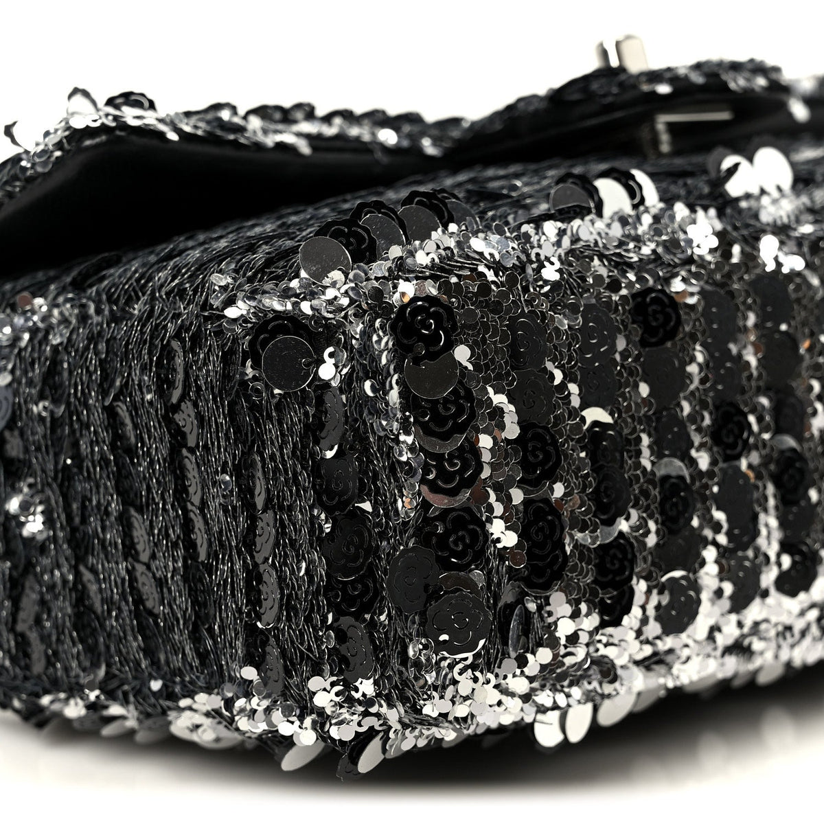 Sequin Camellia Small Single Flap Silver Black