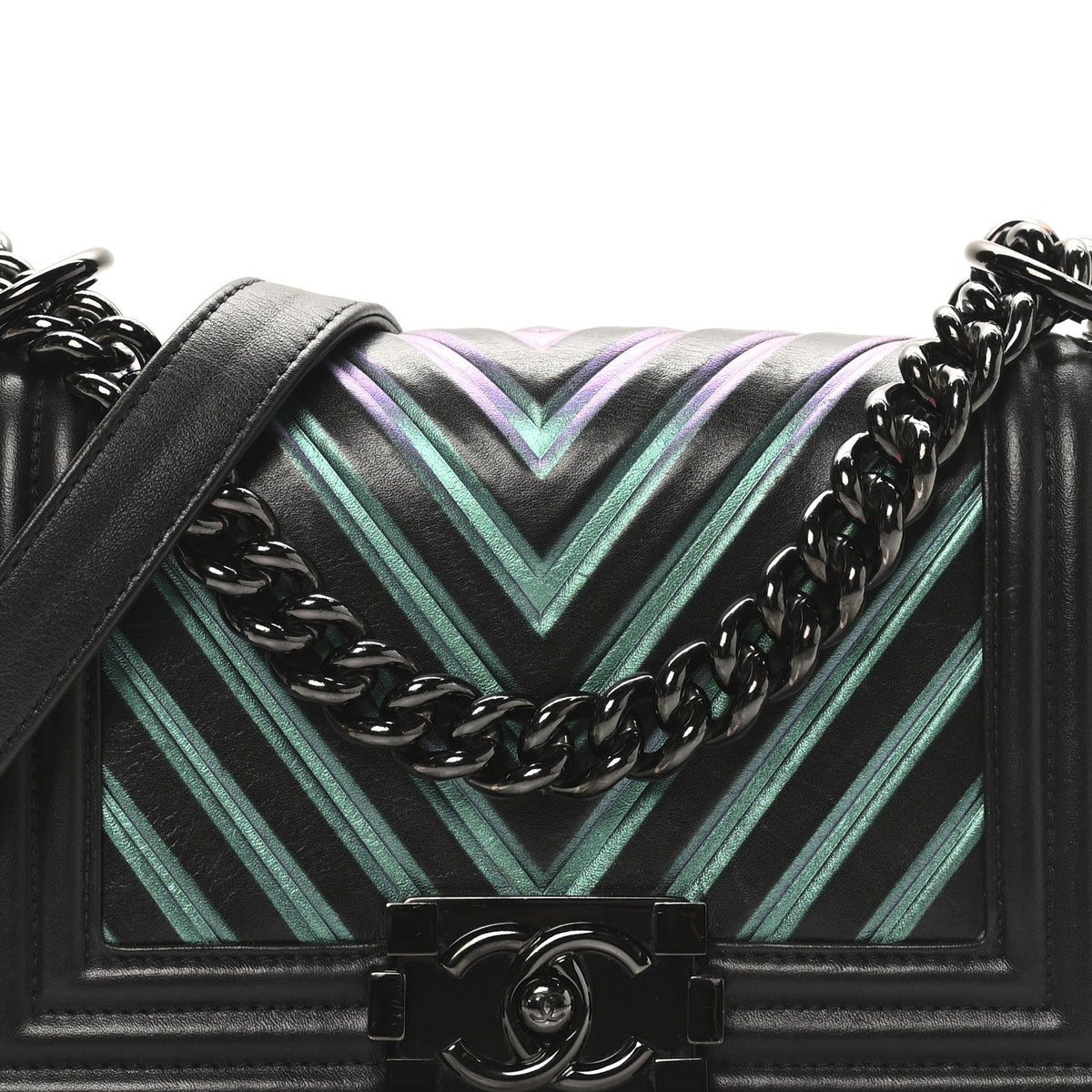 Calfskin Painted Chevron Embossed Medium Boy Flap Black