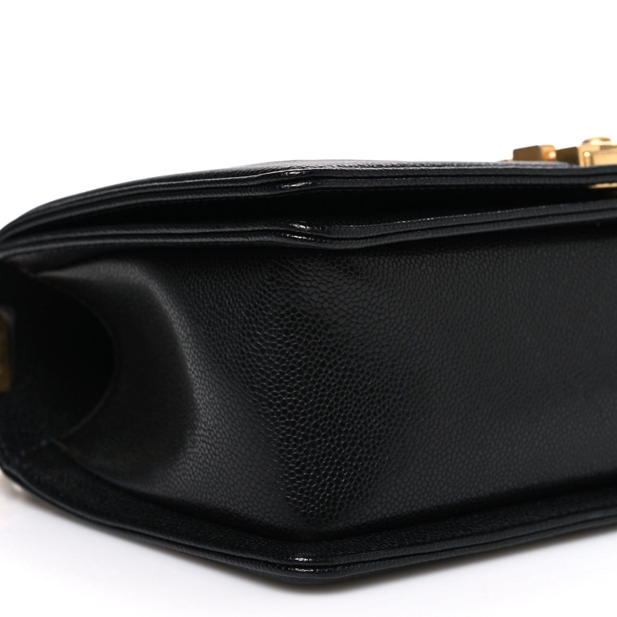 Caviar Chevron Quilted Medium Boy Flap Black
