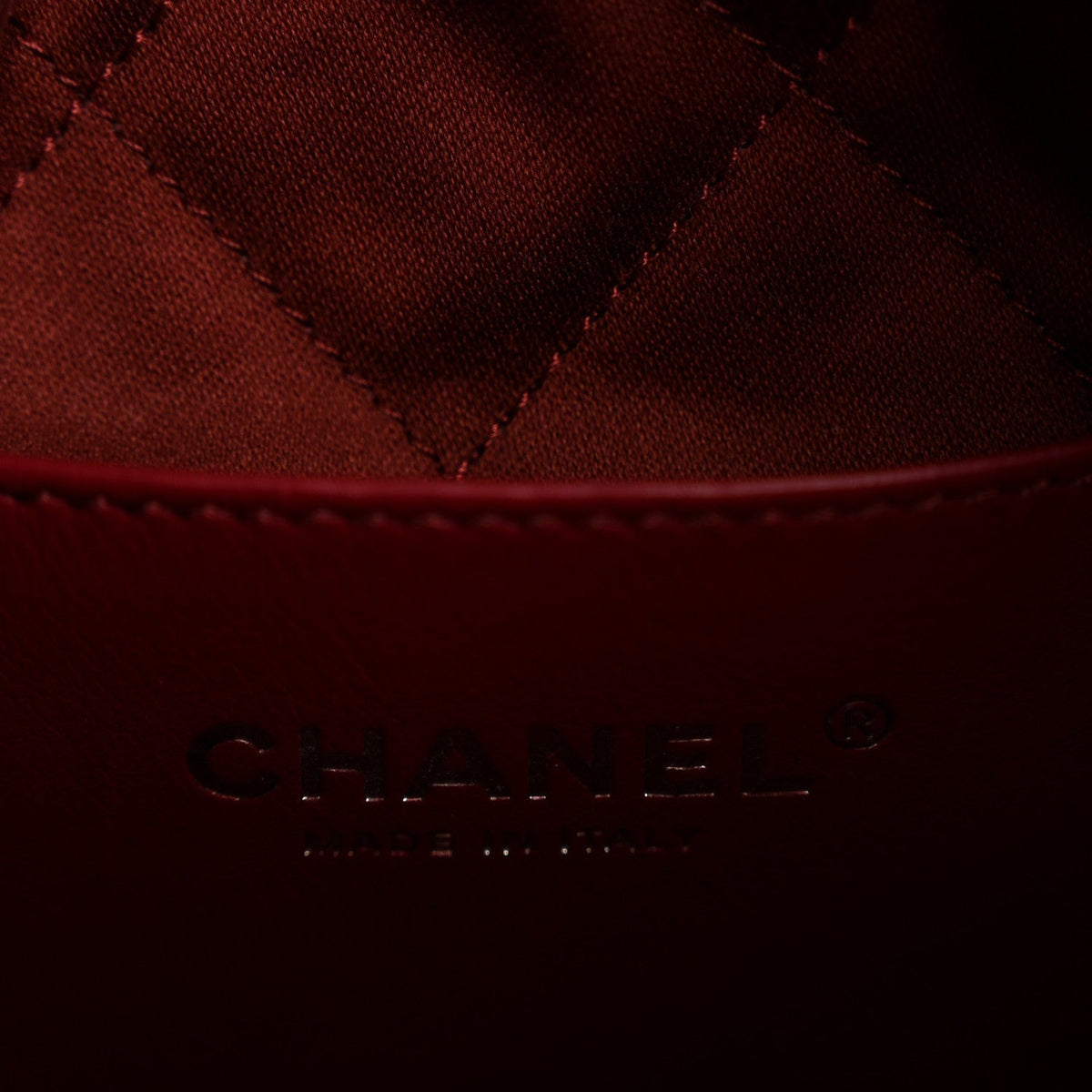 Shiny Calfskin Quilted Mini Chanel 22 Red