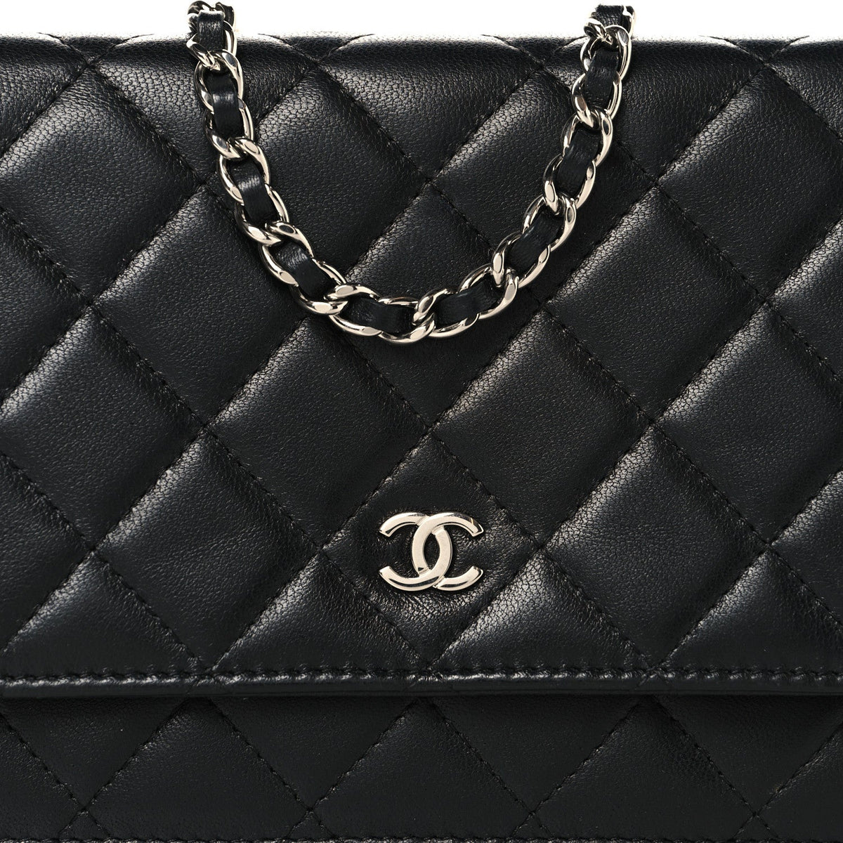 Lambskin Quilted Wallet On Chain WOC Black