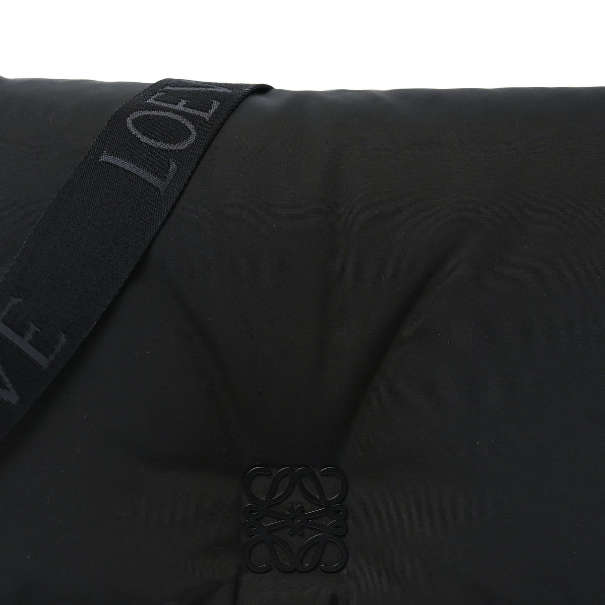 Nylon Medium Goya Puffer Bag Black