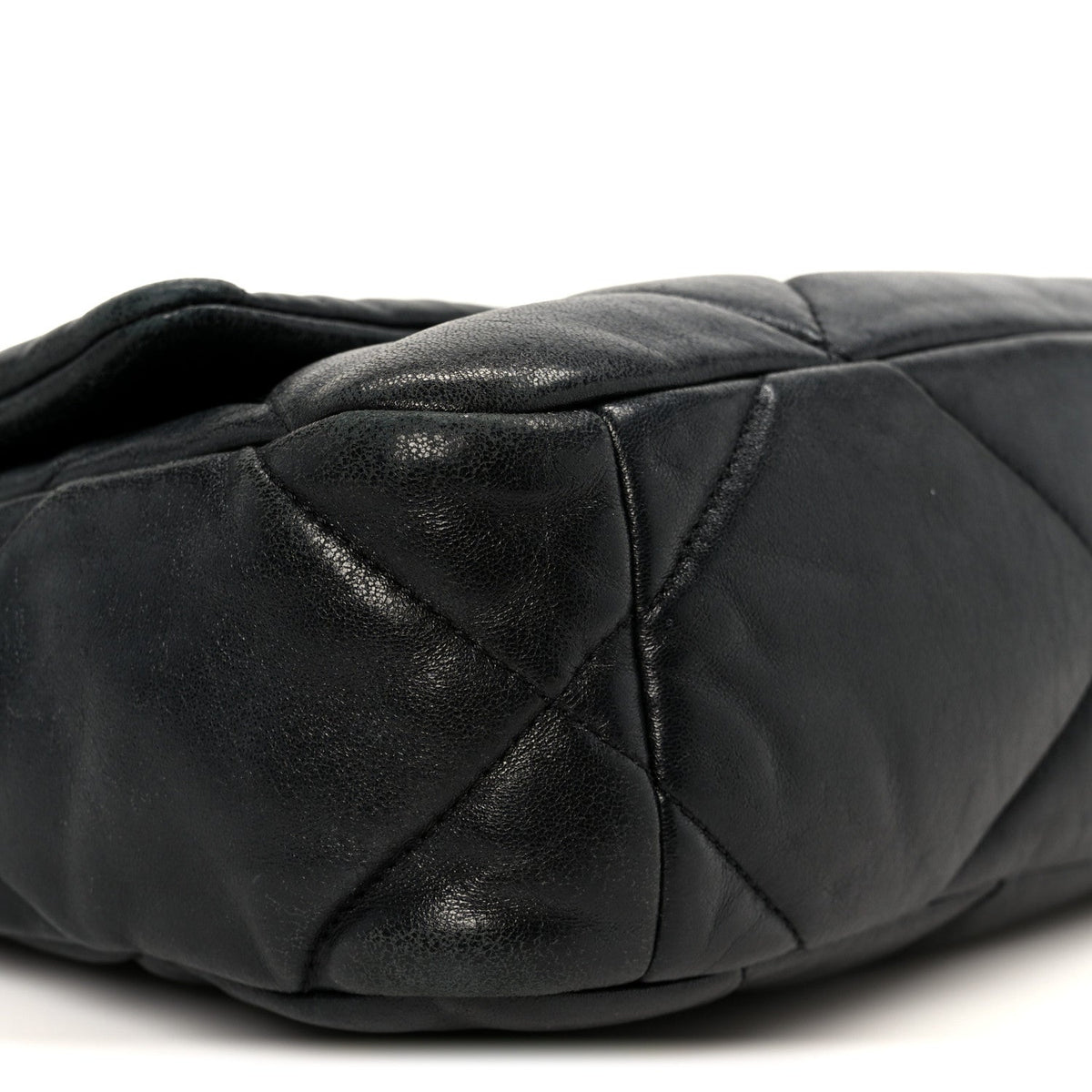 Lambskin Quilted Medium Chanel 19 Flap Black