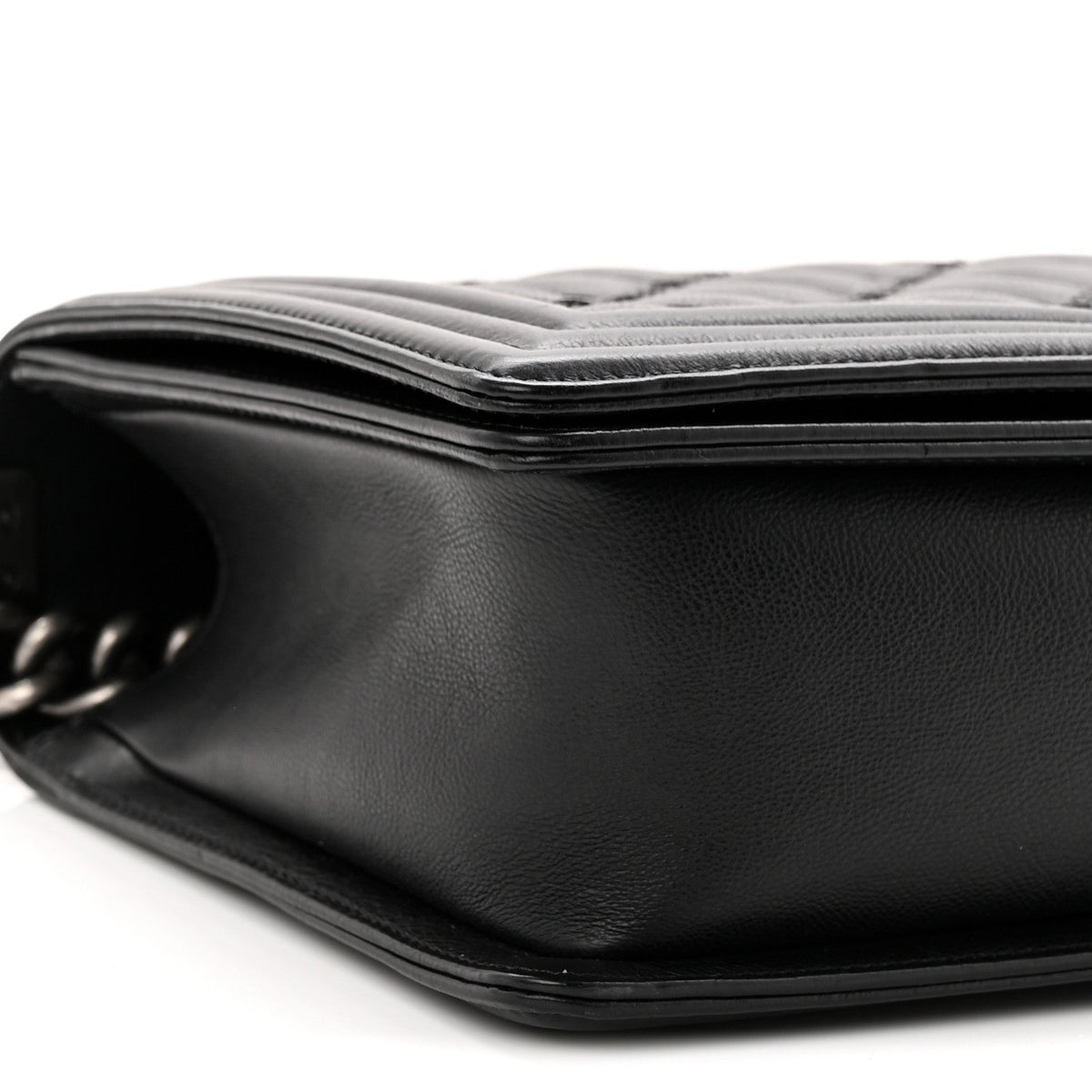 Calfskin Quilted Double Stitched New Medium Boy Flap Black