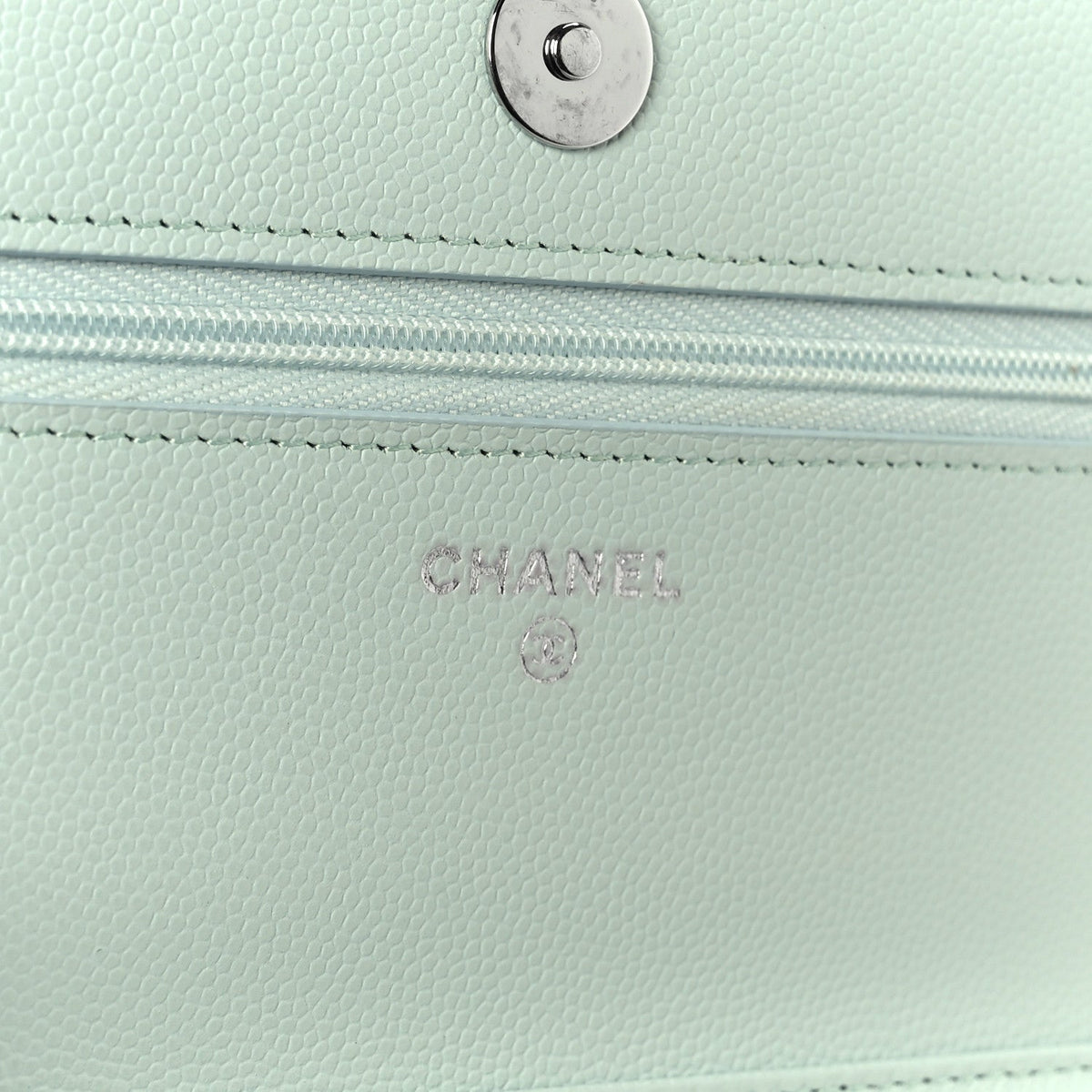 Caviar Quilted Wallet on Chain WOC Light Blue