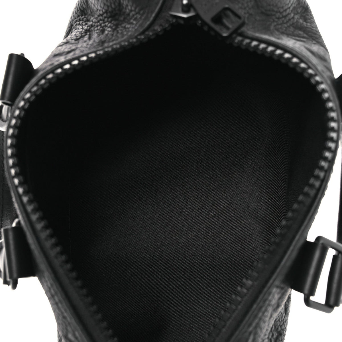 Monogram Taurillon Keepall Bandouliere 25 Black
