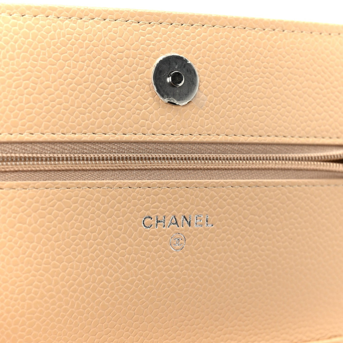 Caviar Quilted Wallet on Chain WOC Beige