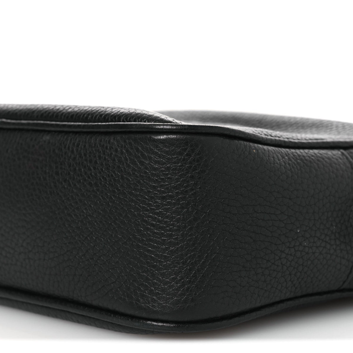 Pebbled Calfskin Small Soho Disco Bag Black