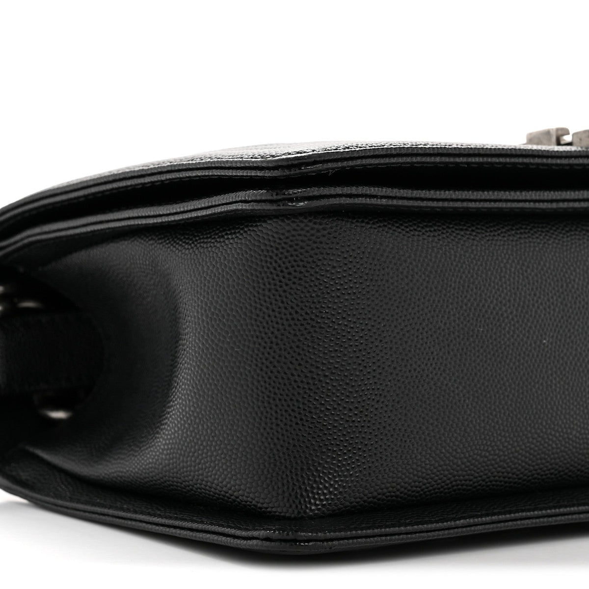 Caviar Quilted Medium Boy Flap Black