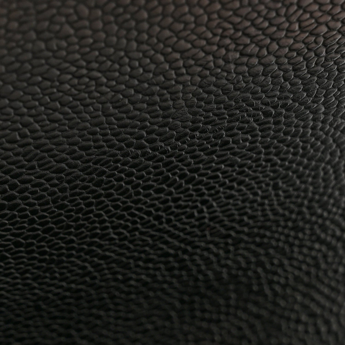 Caviar Quilted Medium Boy Flap Black