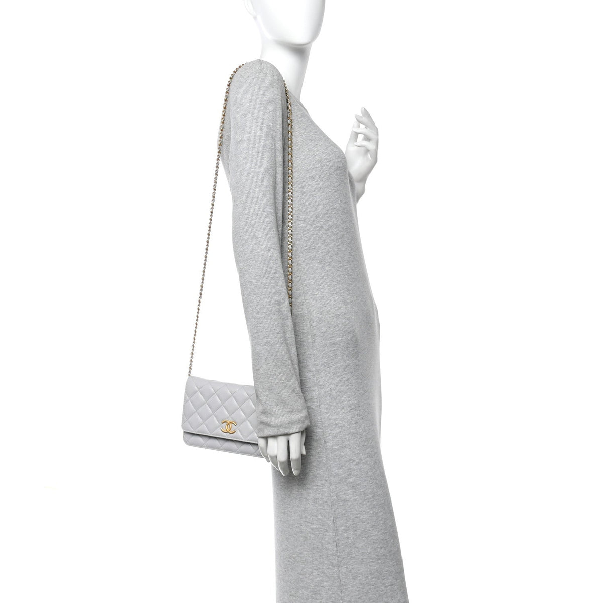 Caviar Quilted Textured CC Wallet on Chain WOC Grey