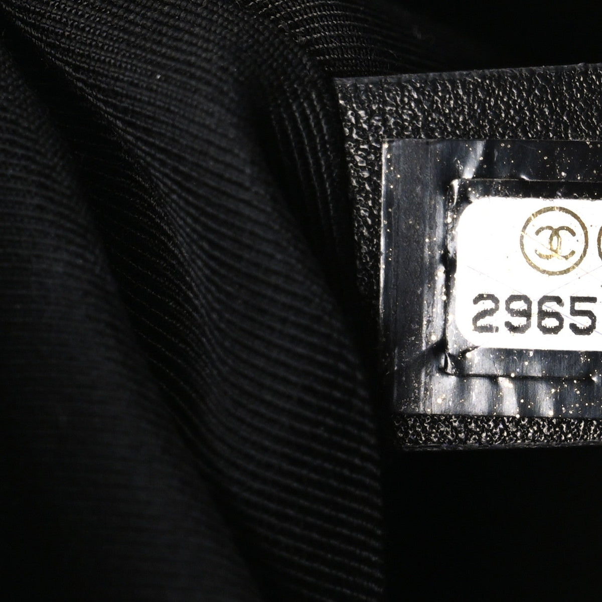 Caviar Quilted Medium Boy Flap Black