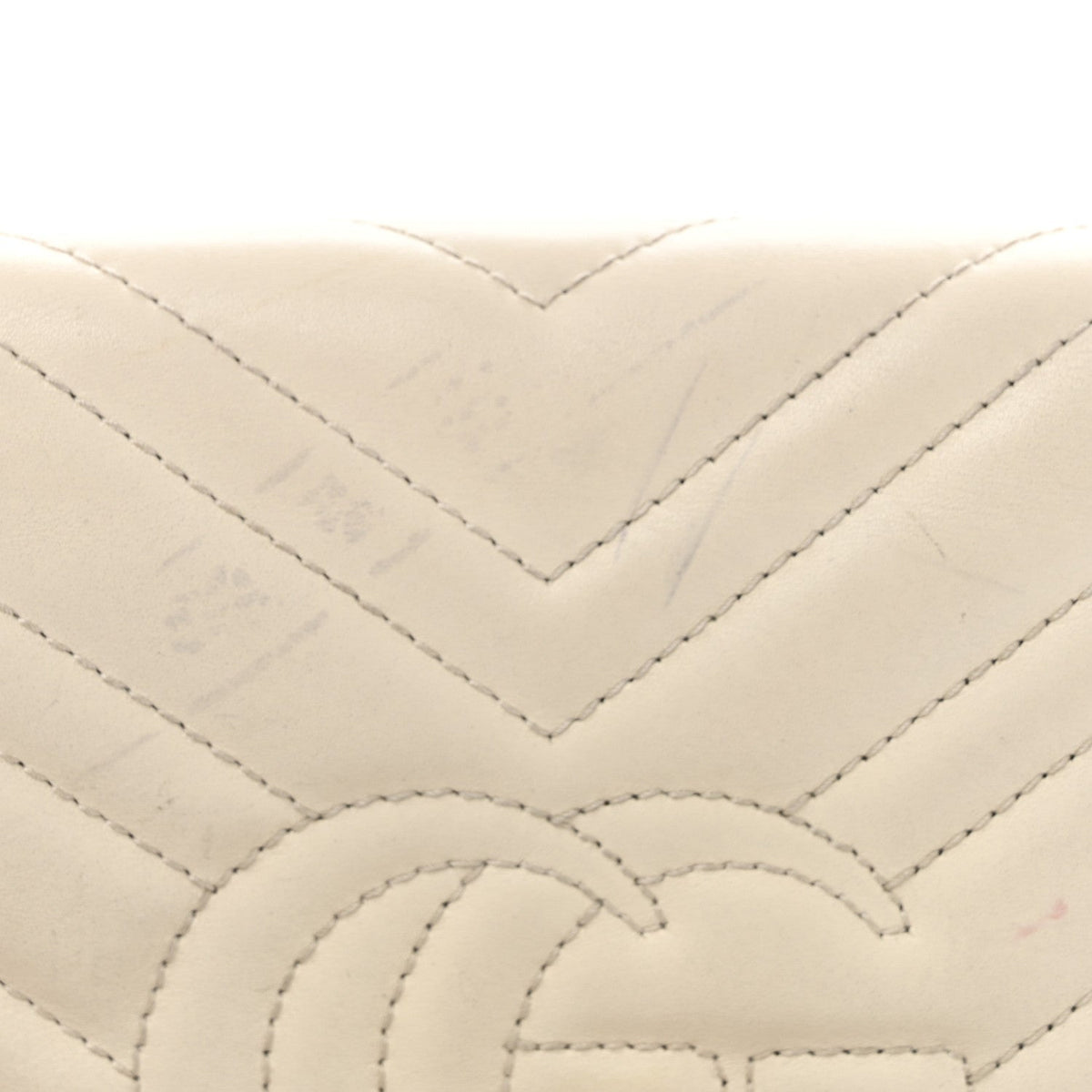 Calfskin Matelasse GG Marmont Chain Wallet Mystic White