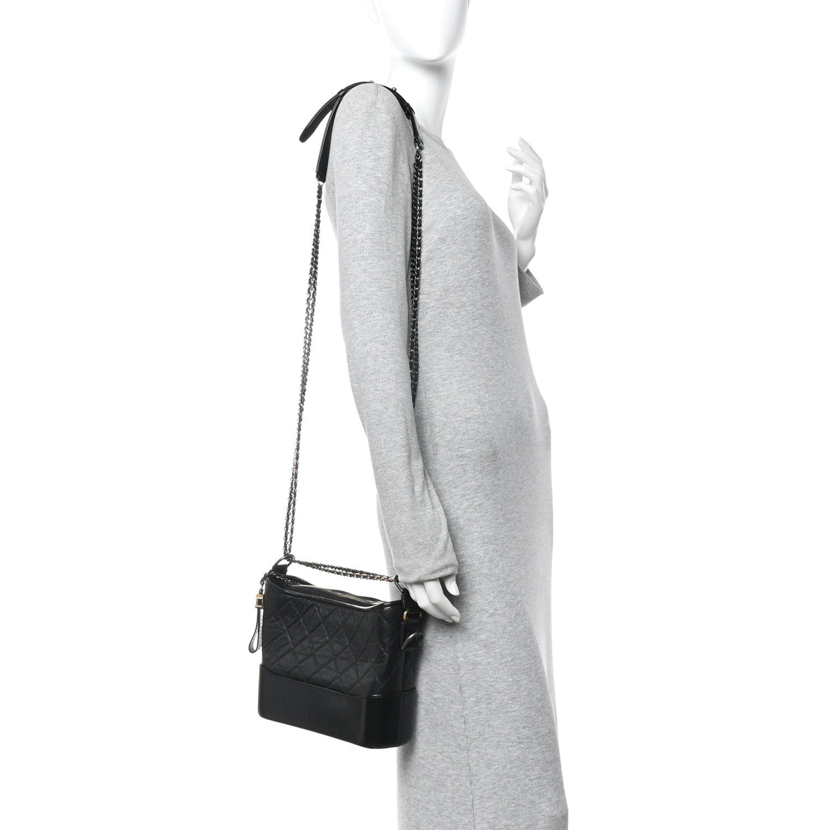 Aged Calfskin Quilted New Medium Gabrielle Hobo Black