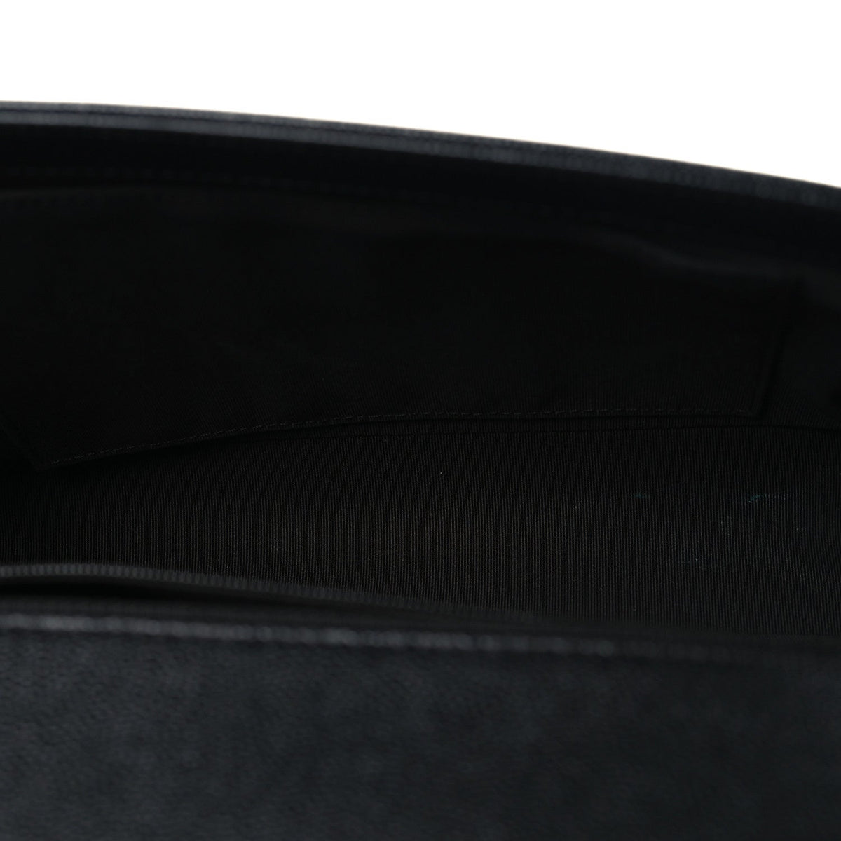 Caviar Quilted New Medium Boy Flap Black
