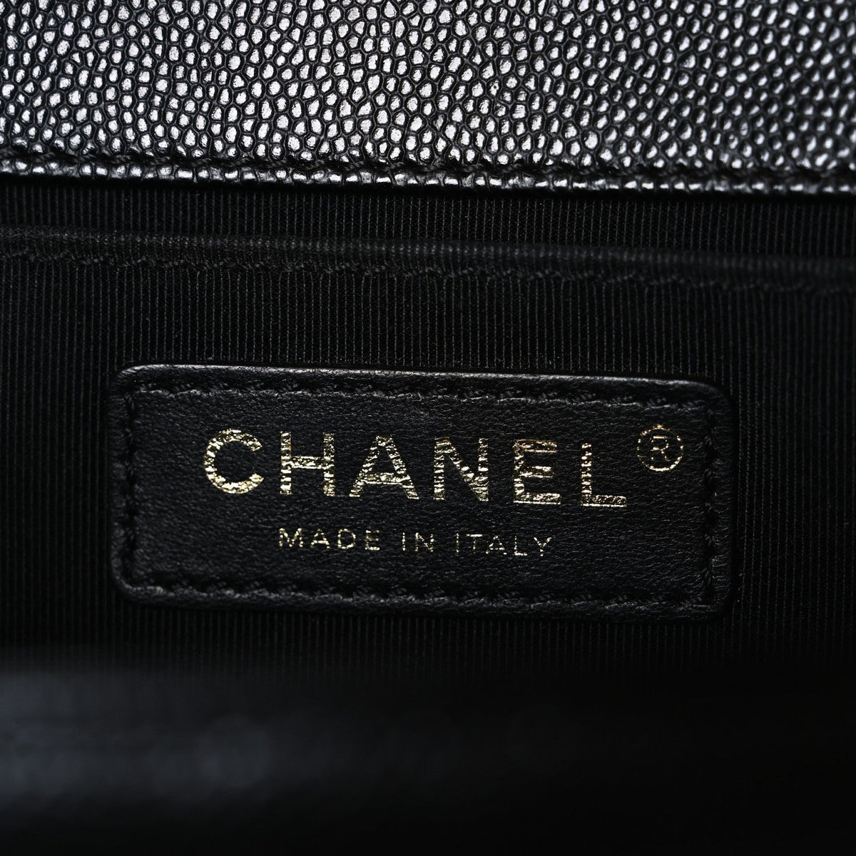 Caviar Quilted Medium Boy Flap Black